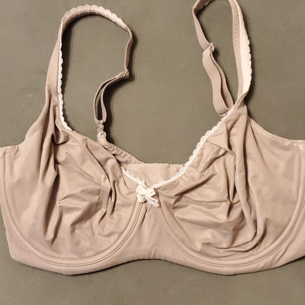 Body by Victoria Unlined Demi Bra 36DDD/36F